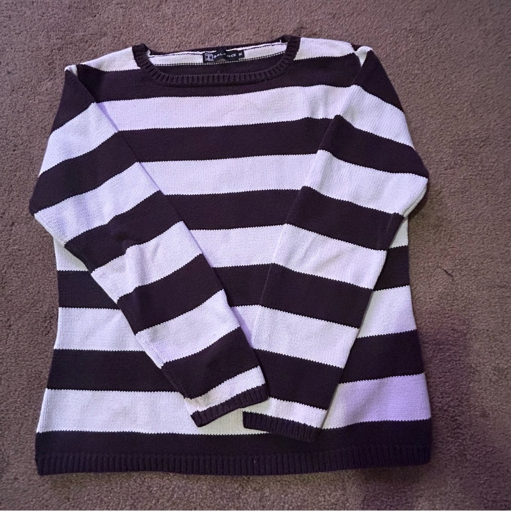 Balance Women’s Black and White Striped Sweater Medium. 100% Cotton
